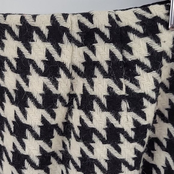 LOFT Wool Blend Black & Cream Hounds Tooth Skirt Size 8P - Picture 4 of 8